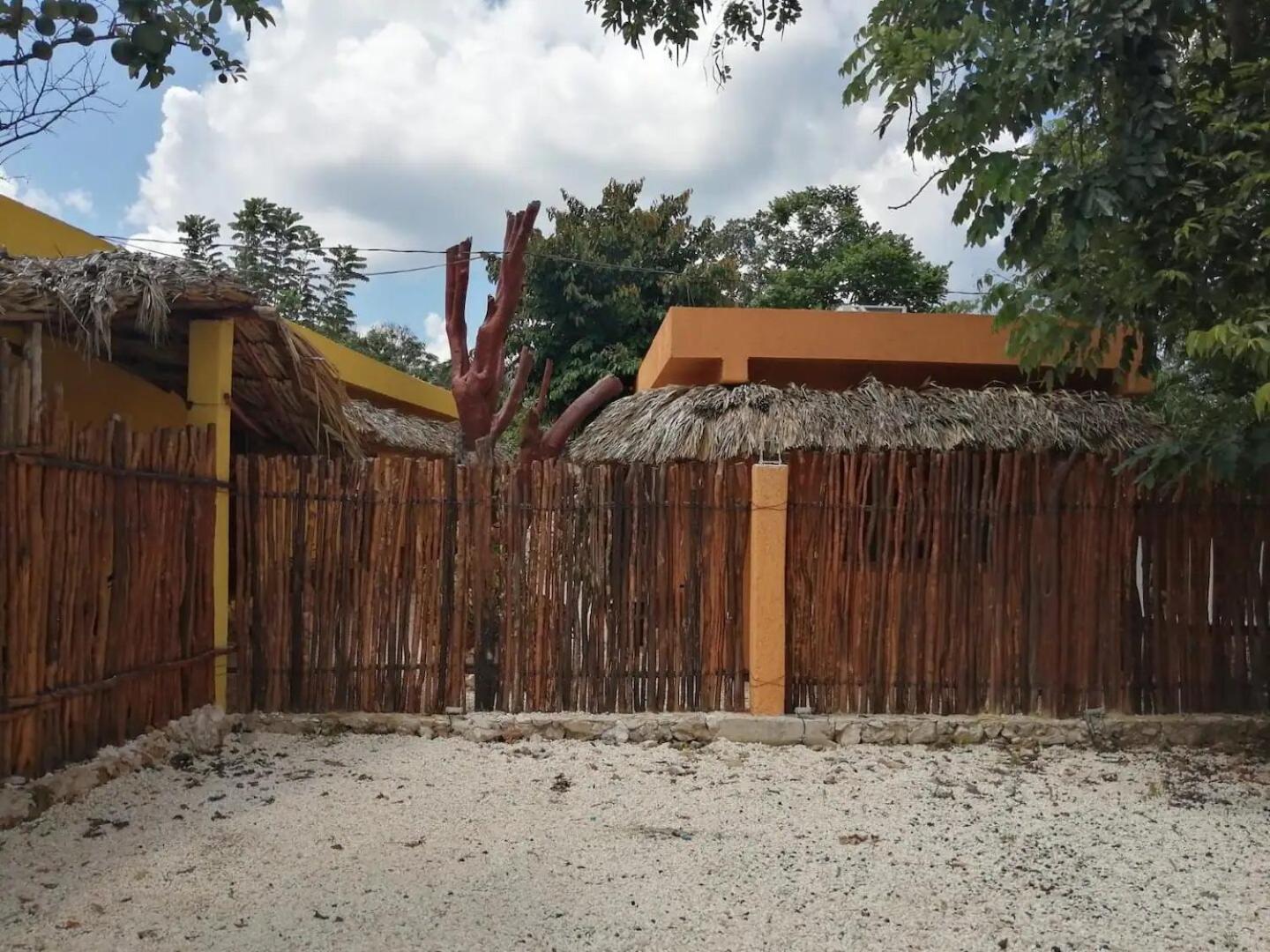 Suites De Piedra Y Colores En Chichen Itza Pisté Kültér fotó